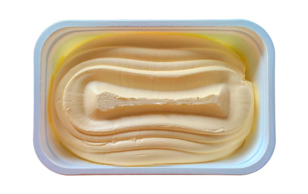Cuidado con las margarinas vegetales que están mezcladas con grasas animales